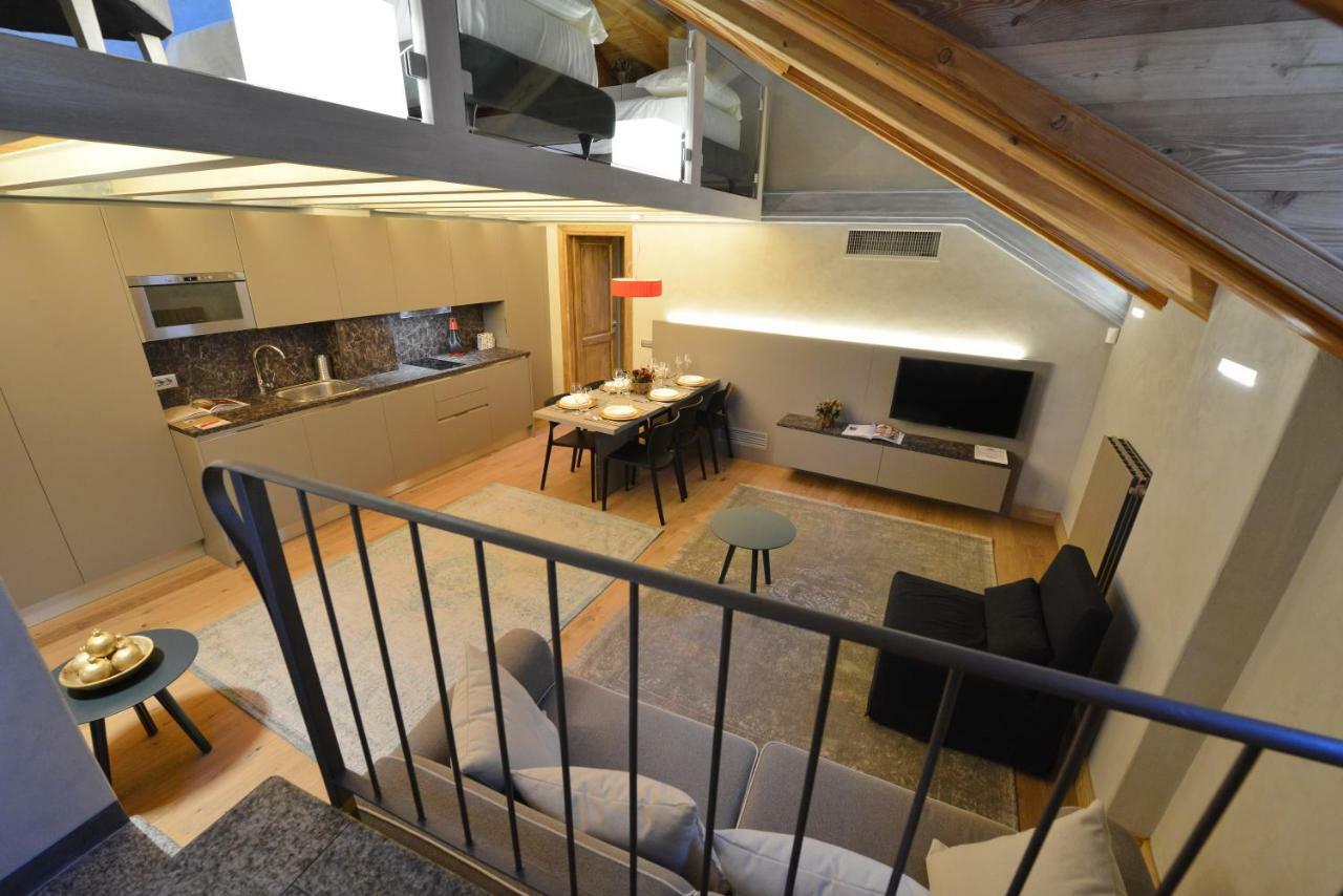 Le Reve Charmant Apartments - Via Sant'Orso,2 Aosta Exterior photo